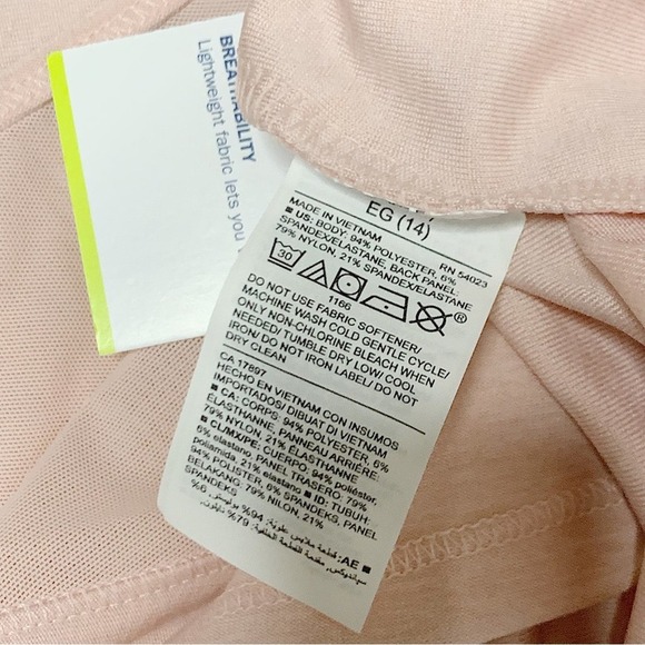 NWT Old Navy Active Criss-Cross Mesh Back Long Sleeve Top Abalone Pink Size XL - Picture 3 of 6